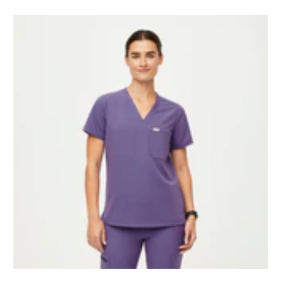 FIGS LIMITED EDITION COLOR Woman’s Scrub Set